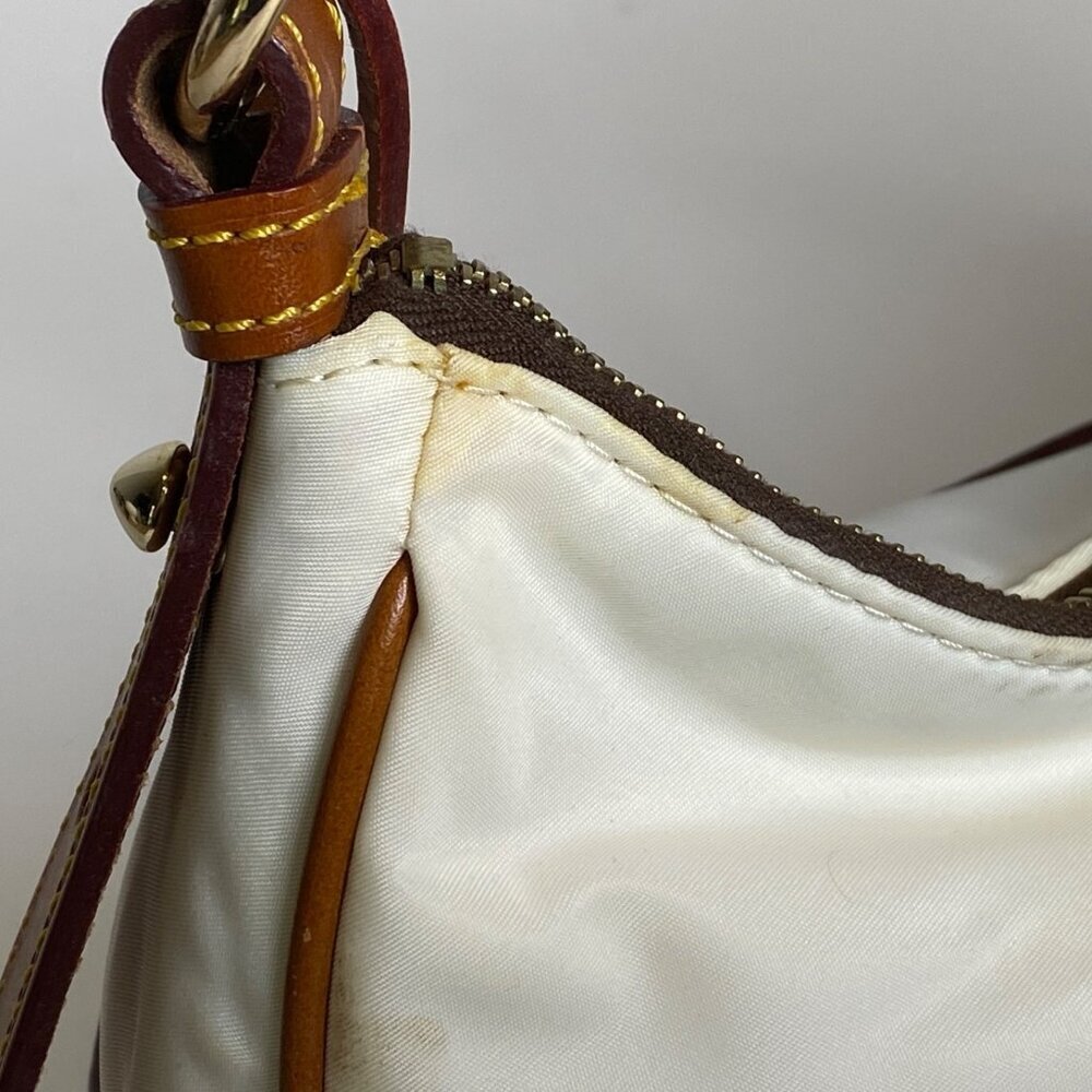 Dooney & Burke Nylon Hobo Shoulder Bag Purse White Brown Leather Handle Duck Tag - Picture 5 of 12